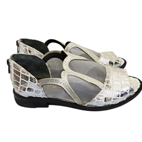 SILVER Glitter  LAYKI Made in Turkey Shoes Size 39 - Picture 1 of 5